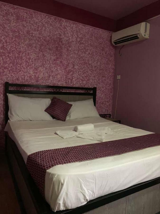 Vlv International Guest House Kololi Eksteriør billede