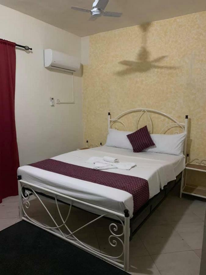 Vlv International Guest House Kololi Eksteriør billede